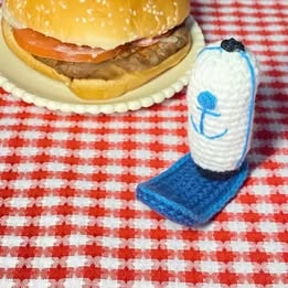 SpongeBob's Krusty Krab Staff Hat Hair Clip