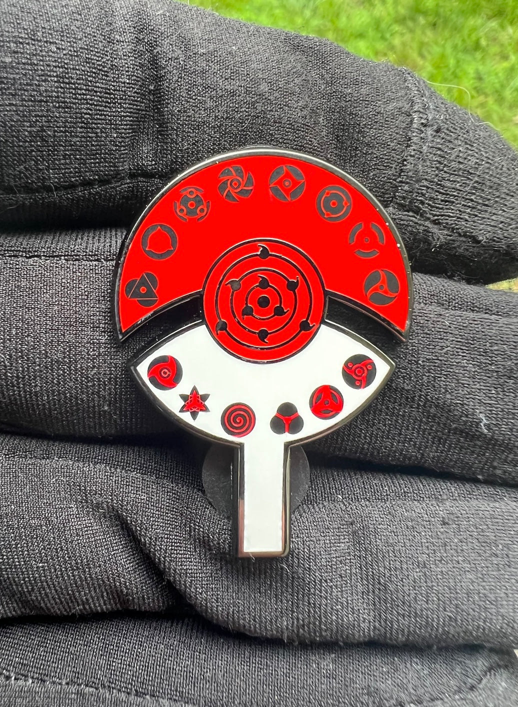 [VERY RARE] Uchiha Pin | Rare Finds Fits